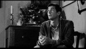 Psycho (1960)Anthony Perkins, birds and painting